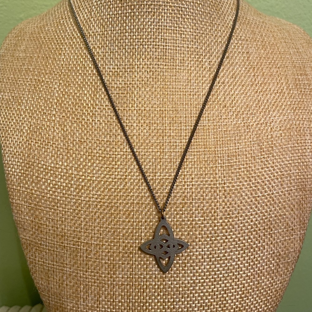 Silver Celtic knot pendant necklace